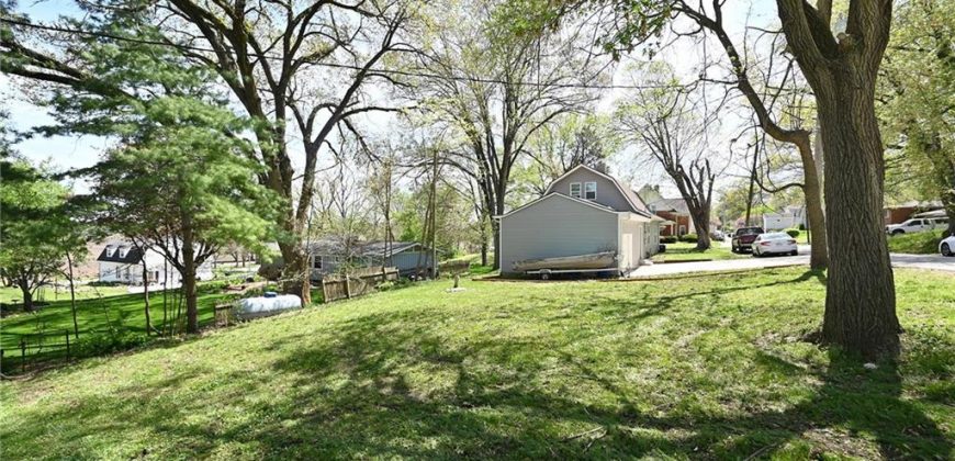 Homes for Sale in Farley, MO 64028 | 114  East Street