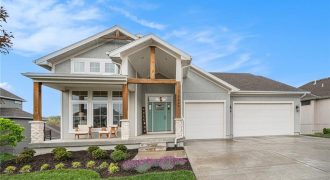 Homes for Sale in Parkville, MO 64152 | 5626  Thousand Oaks Drive