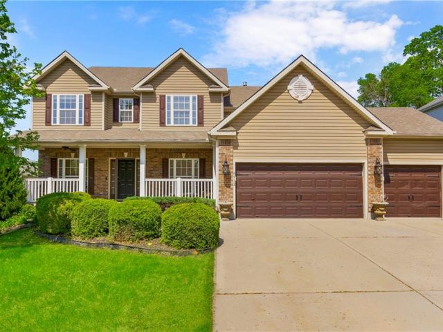 Homes for Sale in Kansas City, MO 64157 | 8912 NE 97th Street