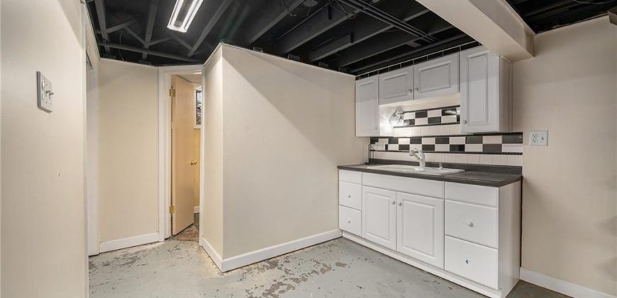Homes for Sale in Kansas City, MO 64116 | 14 NW 39th Street