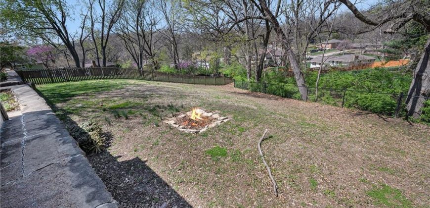 Homes for Sale in Kansas City, MO 64116 | 14 NW 39th Street