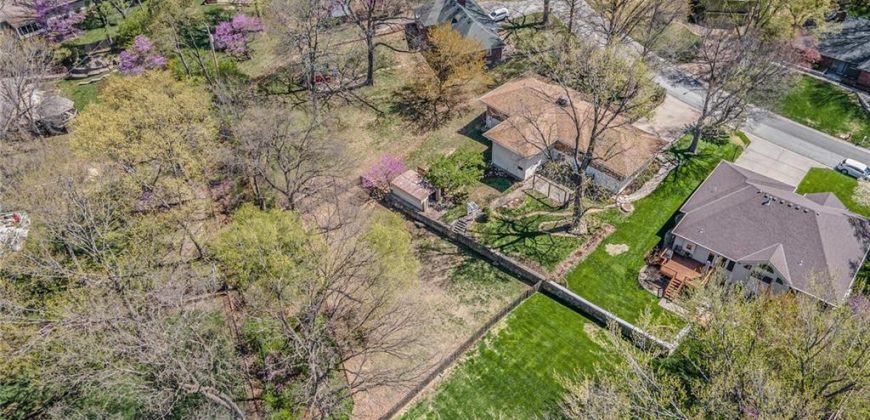Homes for Sale in Kansas City, MO 64116 | 14 NW 39th Street