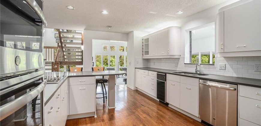 Homes for Sale in Kansas City, MO 64118 | 2116 NE 79th Terrace