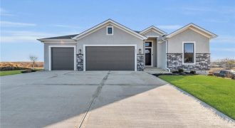 Homes for Sale in Smithville, MO 64089 | 501  6th Street