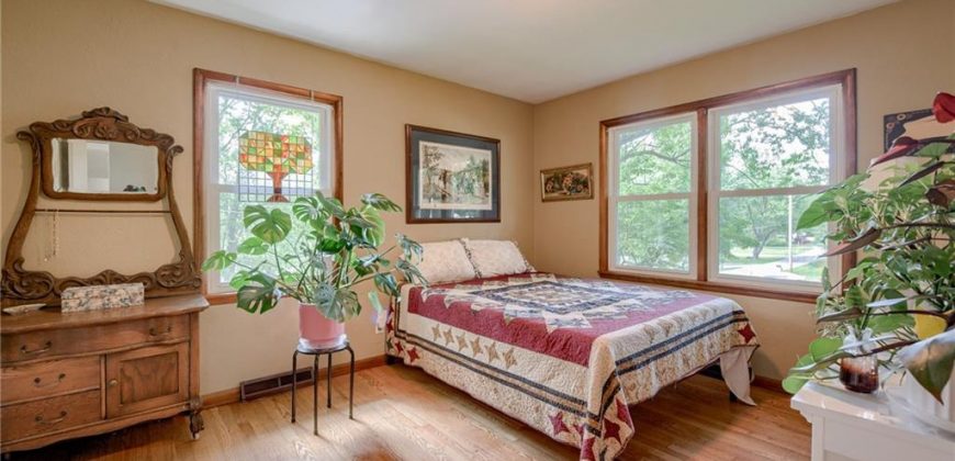 Homes for Sale in Kansas City, MO 64118 | 3 NE 81st Street