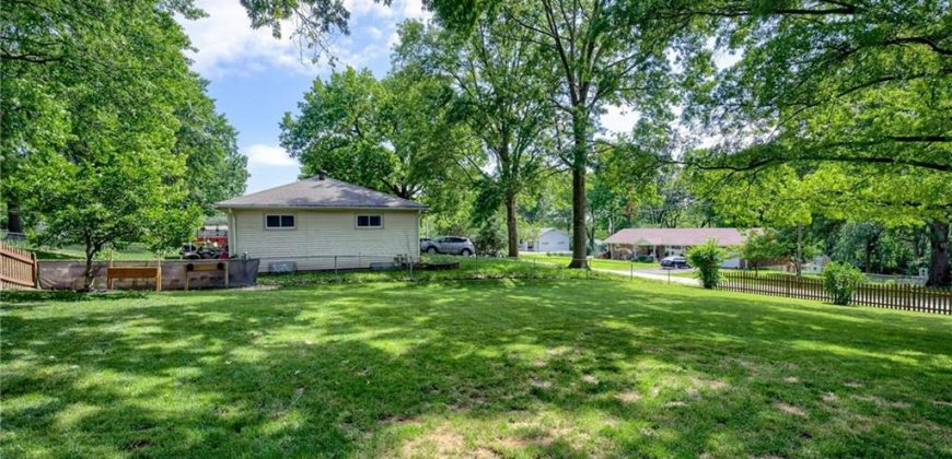 Homes for Sale in Kansas City, MO 64118 | 3 NE 81st Street