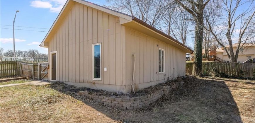 Homes for Sale in Kansas City, MO 64118 | 7924 N Troost Avenue