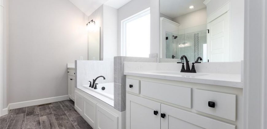 Homes for Sale in Kansas City, MO 64157 | 10712 N Richmond Avenue