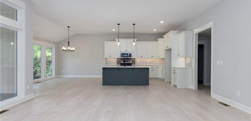 Homes for Sale in Kansas City, MO 64157 | 10712 N Richmond Avenue