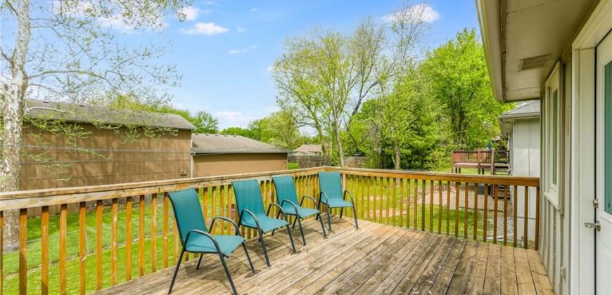 Homes for Sale in Gladstone, MO 64118 | 7204 N Park Avenue