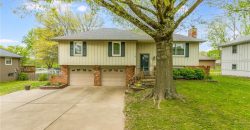 Homes for Sale in Gladstone, MO 64118 | 7204 N Park Avenue