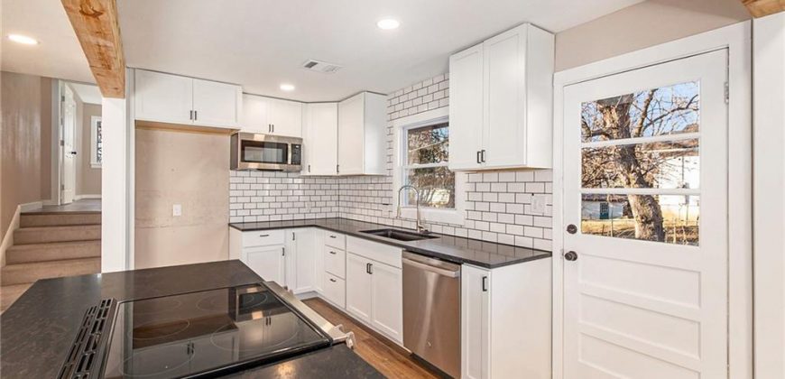 Homes for Sale in Kansas City, MO 64119 | 54 N Browning Street
