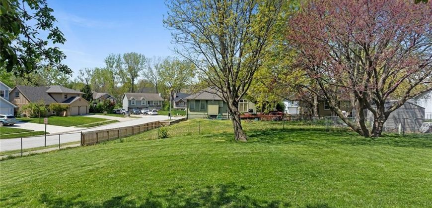 Homes for Sale in Pleasant Valley, MO 64068 | 6900  T Gabbert Drive