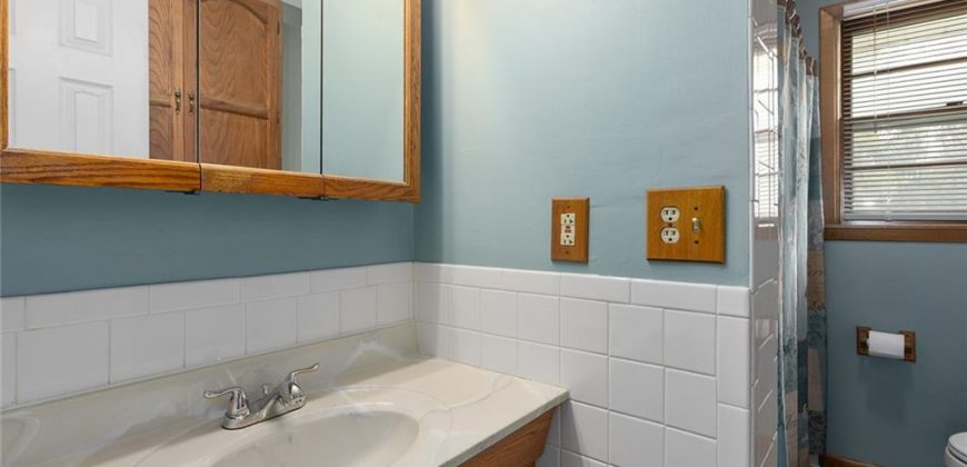 Homes for Sale in Kansas City, MO 64118 | 709 NE 82nd Terrace