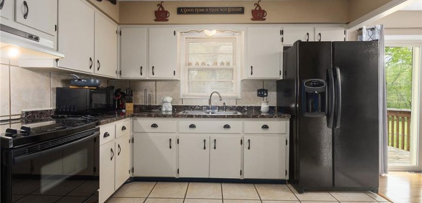 Homes for Sale in Kansas City, MO 64118 | 709 NE 82nd Terrace