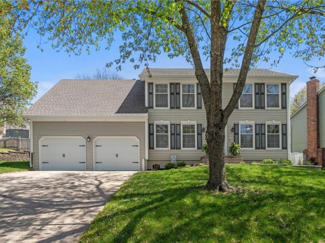 Homes for Sale in Kansas City, MO 64118 | 2301 NE 79th Place