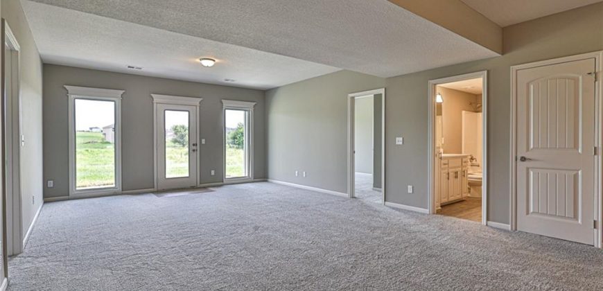 Homes for Sale in Kansas City, MO 64156 | 10220 N Winchester Avenue