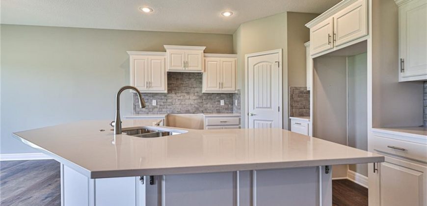 Homes for Sale in Kansas City, MO 64156 | 10220 N Winchester Avenue