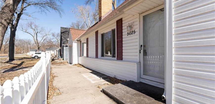 Homes for Sale in Kansas City, MO 64118 | 5025 NE Davidson Road