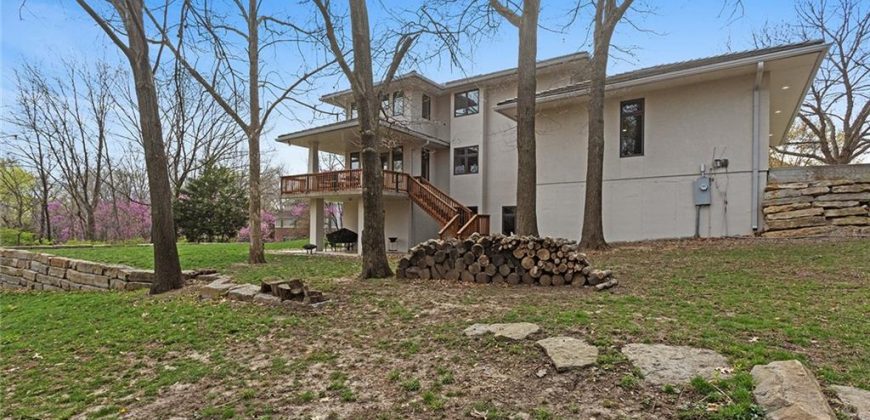 Homes for Sale in Liberty, MO 64068 | 1401  Woodbury Lane