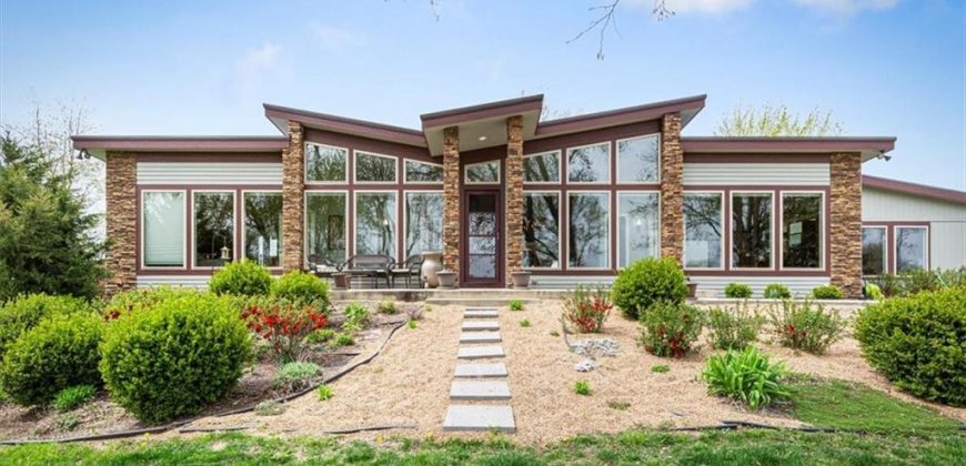 Homes for Sale in Liberty, MO 64068 | 13920  A Highway