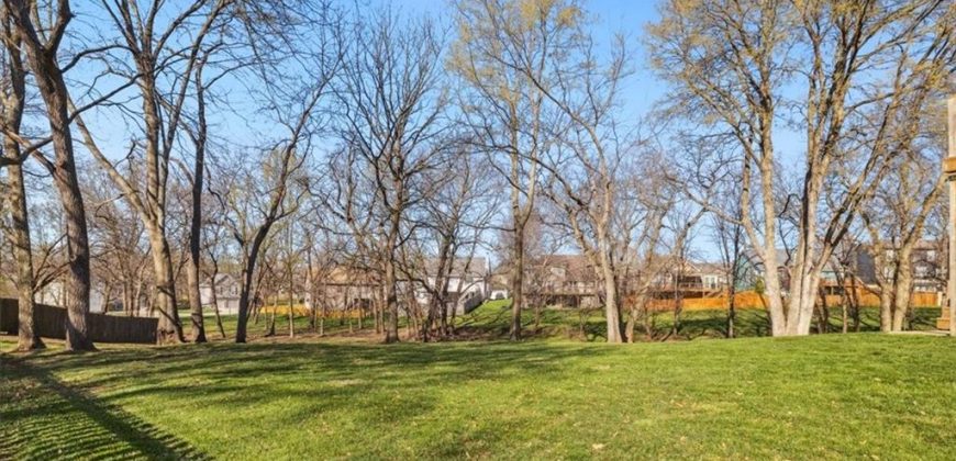 Homes for Sale in Smithville, MO 64089 | 301  Amesbury Drive