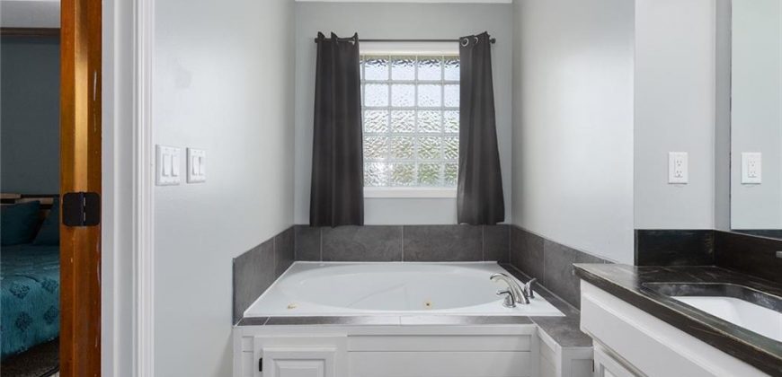 Homes for Sale in Kansas City, MO 64155 | 905 NE 101st Terrace