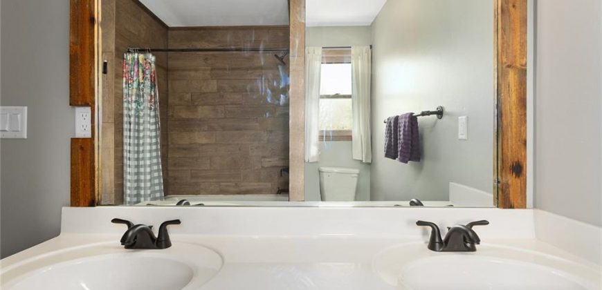 Homes for Sale in Kansas City, MO 64155 | 905 NE 101st Terrace