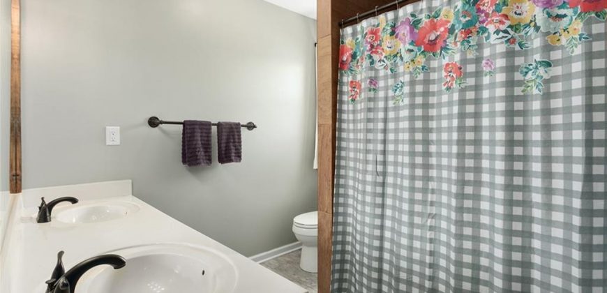 Homes for Sale in Kansas City, MO 64155 | 905 NE 101st Terrace