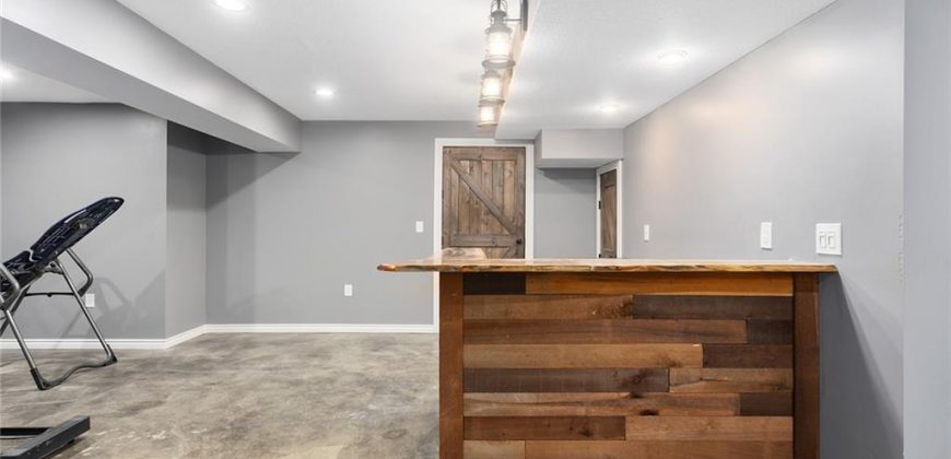 Homes for Sale in Kansas City, MO 64155 | 905 NE 101st Terrace