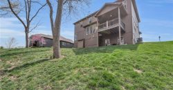 Homes for Sale in Parkville, MO 64152 | 5905  Thousand Oaks Drive