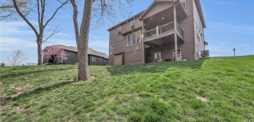 Homes for Sale in Parkville, MO 64152 | 5905  Thousand Oaks Drive