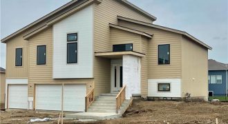 Homes for Sale in Kansas City, MO 64165 | 1226 NE 122nd Street