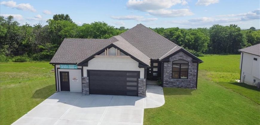 Homes for Sale in Smithville, MO 64089 | 709  Apache Court