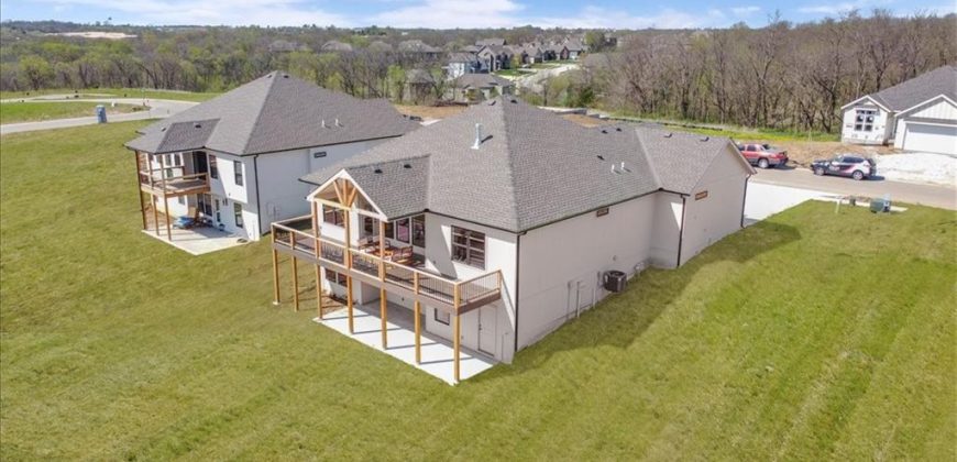 Homes for Sale in Smithville, MO 64089 | 709  Apache Court