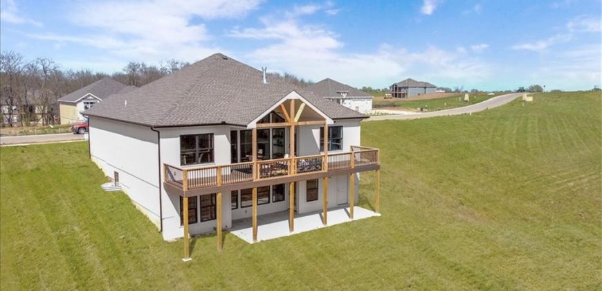 Homes for Sale in Smithville, MO 64089 | 709  Apache Court