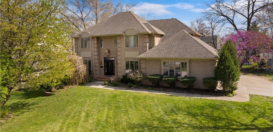 Homes for Sale in Gladstone, MO 64119 | 132  The Woodlands Drive