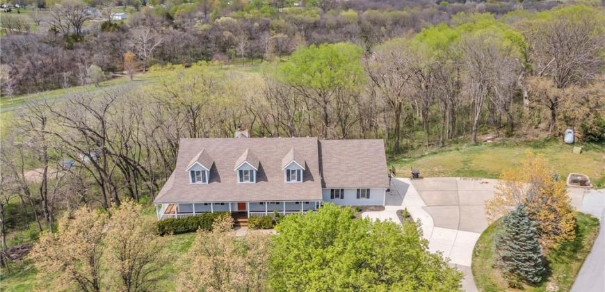 Homes for Sale in Smithville, MO 64089 | 306  HILLCREST Street