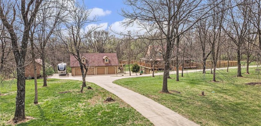 Homes for Sale in Smithville, MO 64089 | 4623  Whispering Oaks Lane