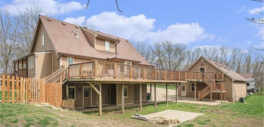 Homes for Sale in Smithville, MO 64089 | 4623  Whispering Oaks Lane