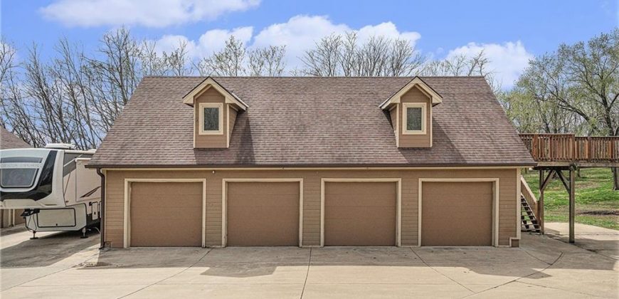 Homes for Sale in Smithville, MO 64089 | 4623  Whispering Oaks Lane