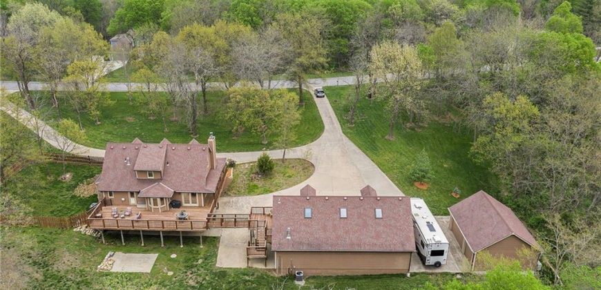 Homes for Sale in Smithville, MO 64089 | 4623  Whispering Oaks Lane