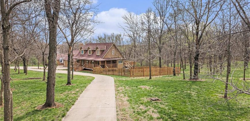 Homes for Sale in Smithville, MO 64089 | 4623  Whispering Oaks Lane