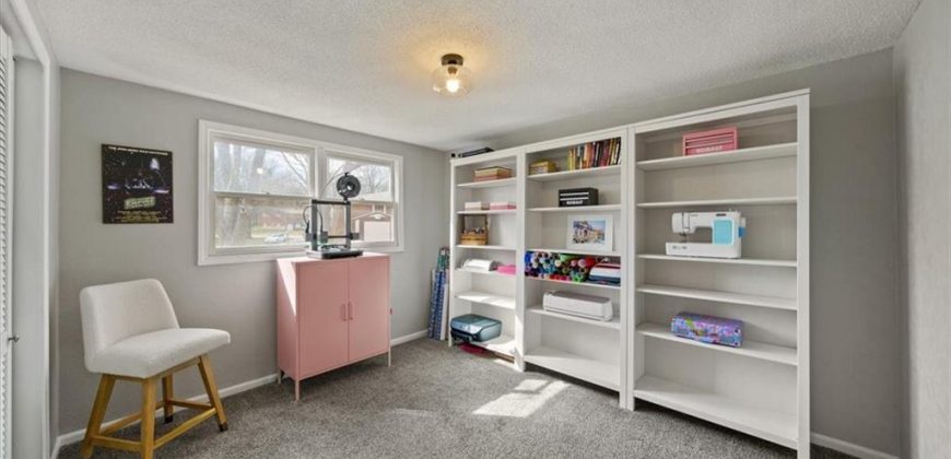 Homes for Sale in Kansas City, MO 64151 | 5018 NW Huonker Road