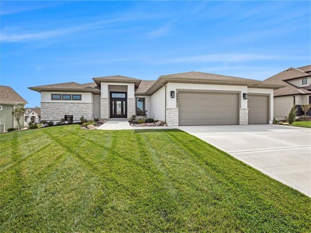 Homes for Sale in Kansas City, MO 64155 | 2903 NE 102nd Street