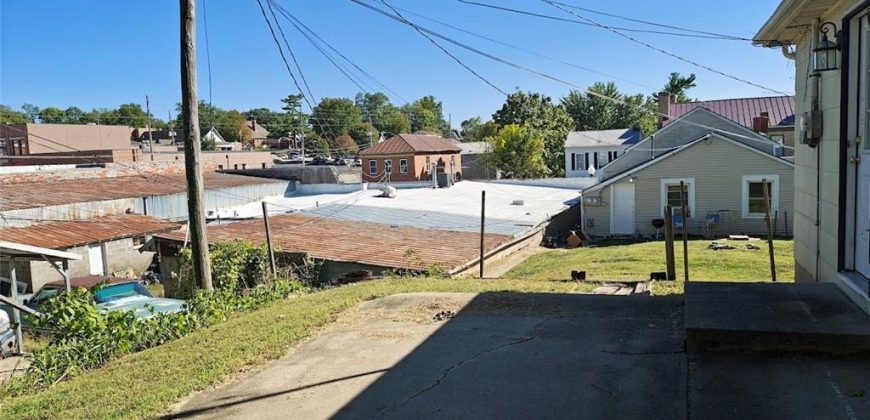 Homes for Sale in Platte City, MO 64079 | 517  1st Street