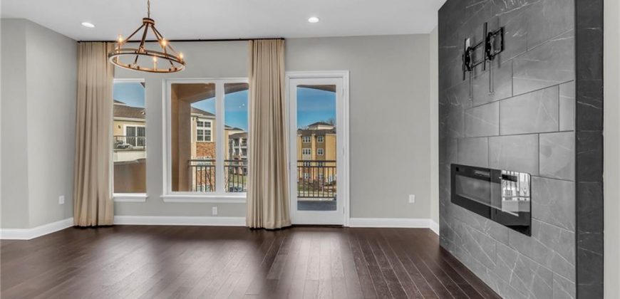 Homes for Sale in Kansas City, MO 64116 | 3810 N Mulberry Drive, Unit#301