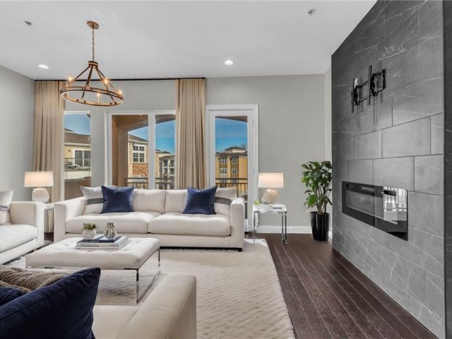 Homes for Sale in Kansas City, MO 64116 | 3810 N Mulberry Drive, Unit#301