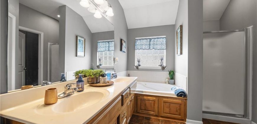 Homes for Sale in Kansas City, MO 64155 | 1011 NW 112th Terrace