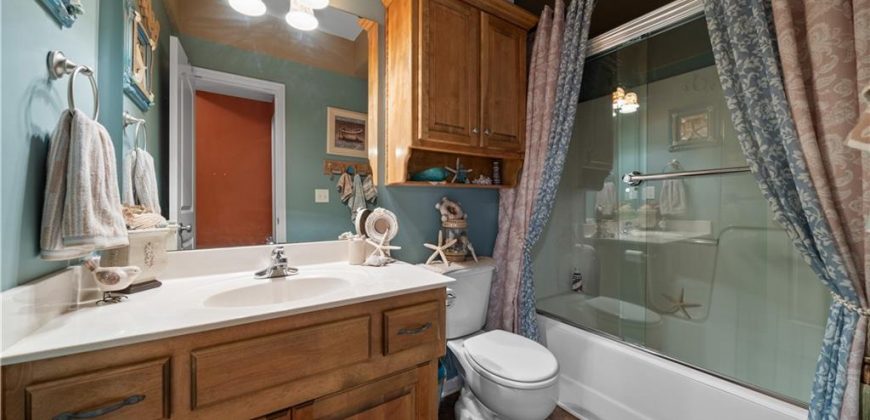 Homes for Sale in Kansas City, MO 64155 | 1011 NW 112th Terrace